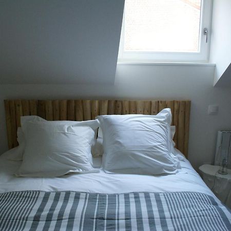 La Cour Soubespin Bed & Breakfast Lille Dış mekan fotoğraf