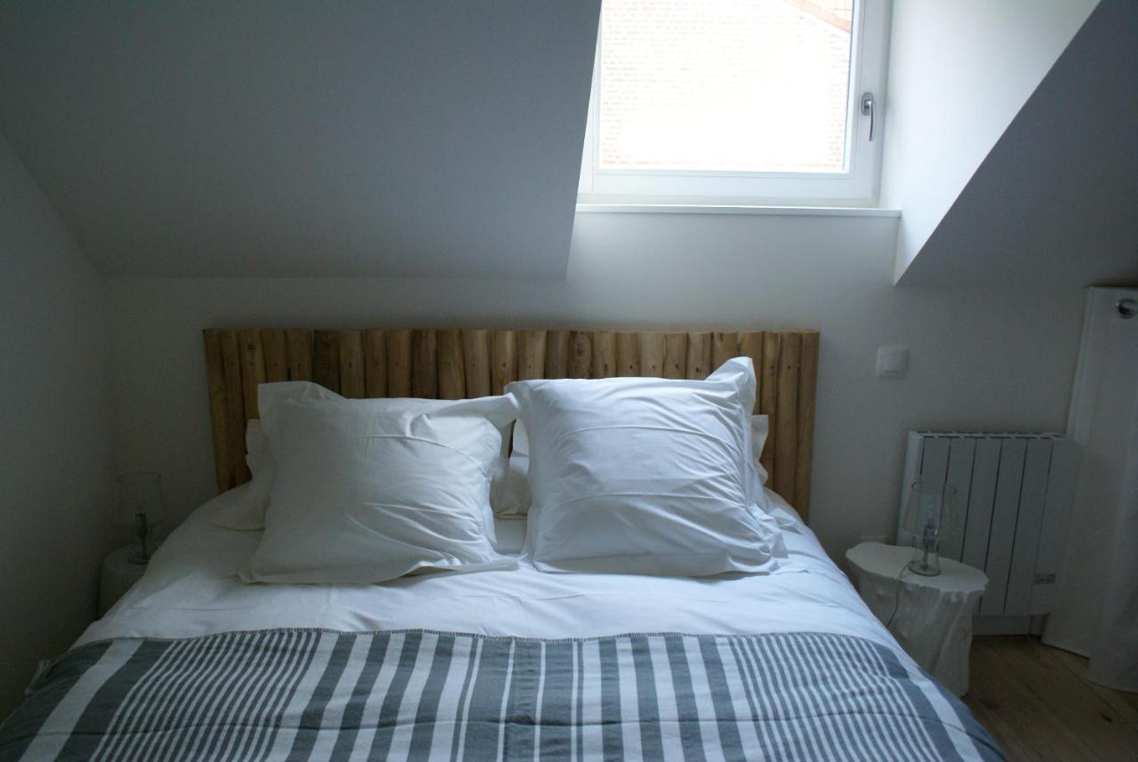 La Cour Soubespin Bed & Breakfast Lille Dış mekan fotoğraf