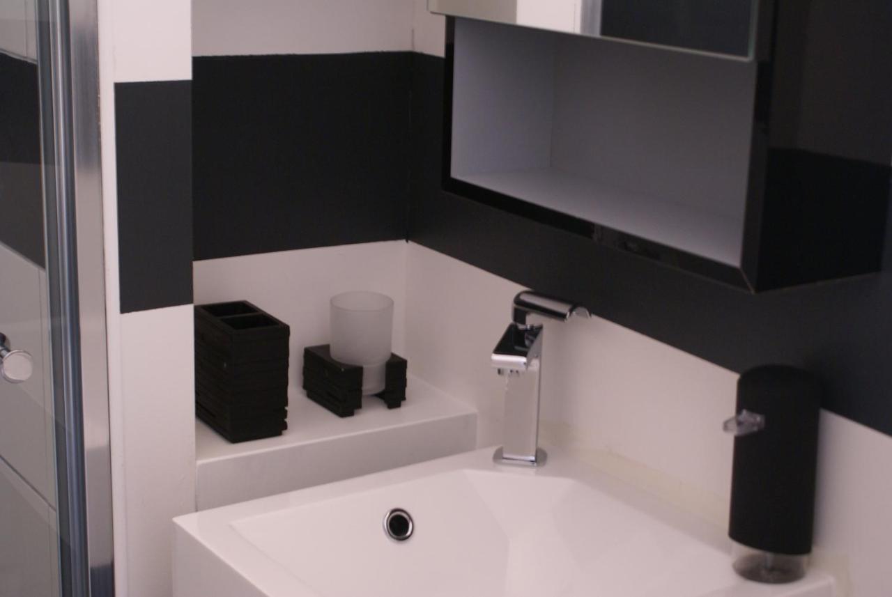 La Cour Soubespin Bed & Breakfast Lille Dış mekan fotoğraf