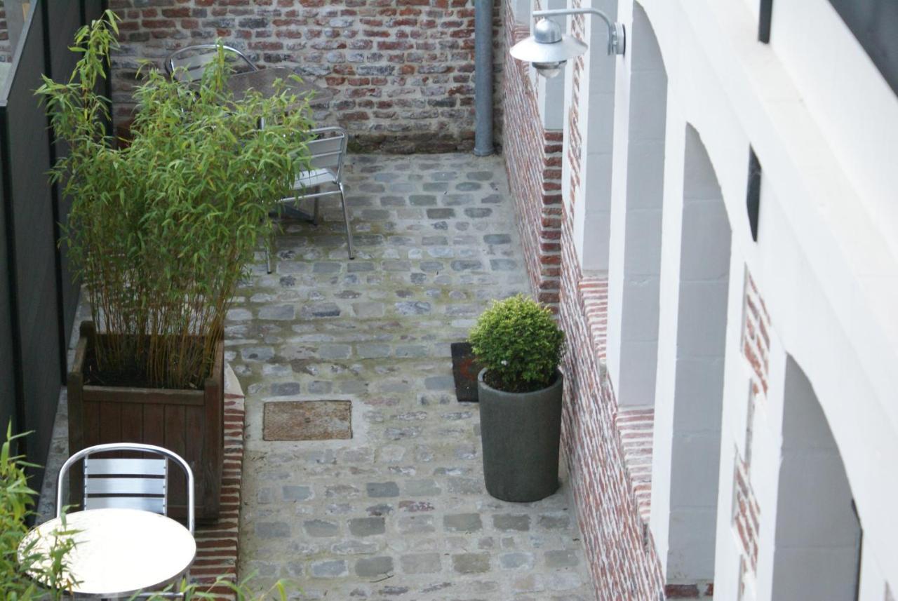 La Cour Soubespin Bed & Breakfast Lille Dış mekan fotoğraf