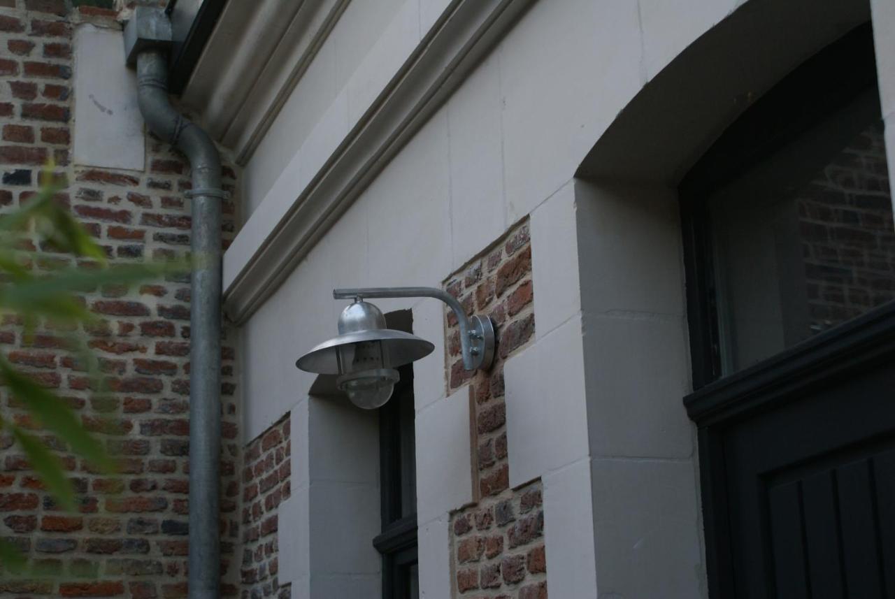La Cour Soubespin Bed & Breakfast Lille Dış mekan fotoğraf