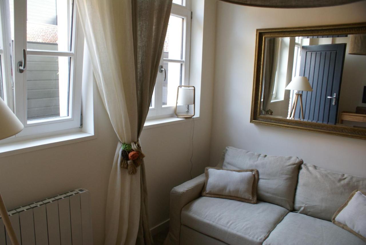 La Cour Soubespin Bed & Breakfast Lille Dış mekan fotoğraf